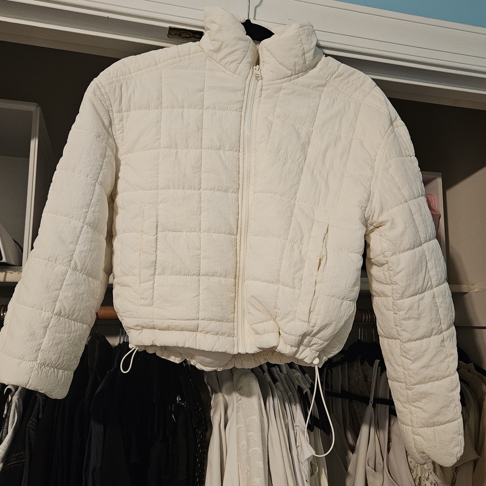 Love Tree Cream Ultra Light Packable Jacket
